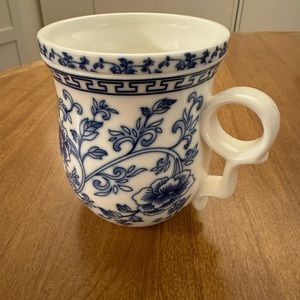 Blue and White Porcelain Tea Cup with Diffuser - New in Box